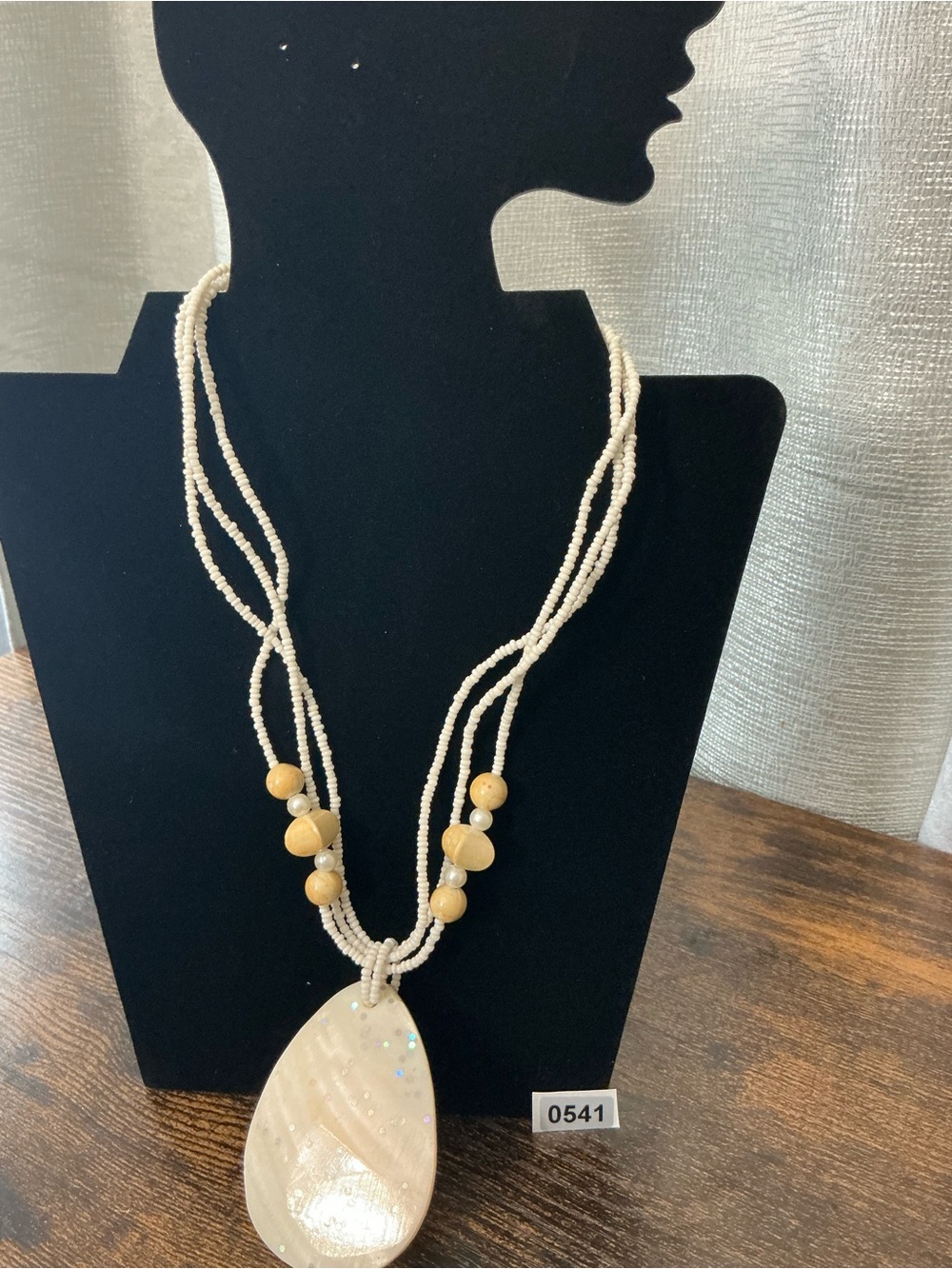 Beaded Teardrop Pendant Necklace in Cream